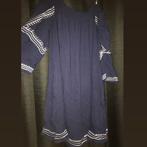 Over the shoulder dress. Size Large. Never worn
